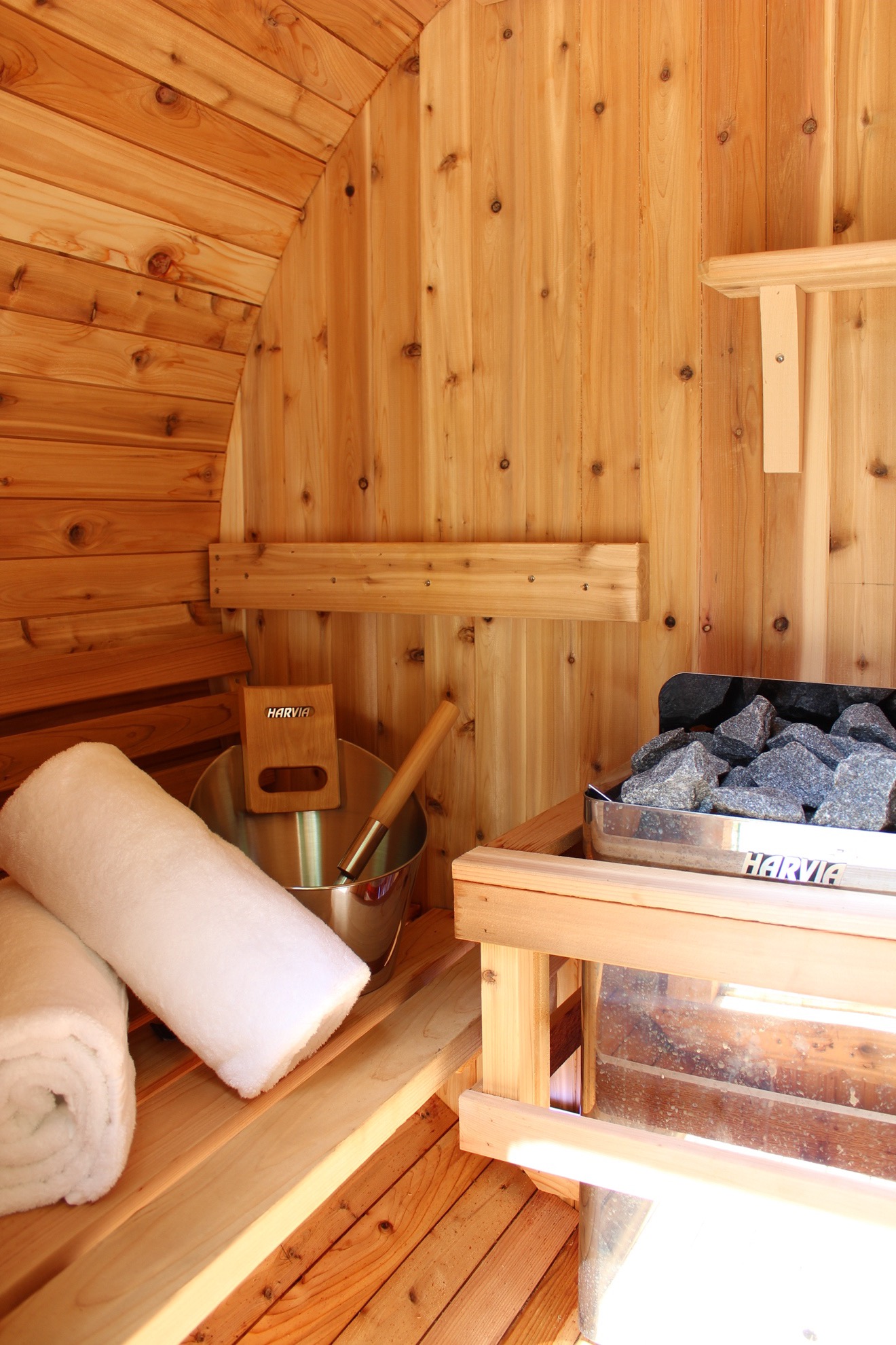 Relaxing in Sauna, top health benefits