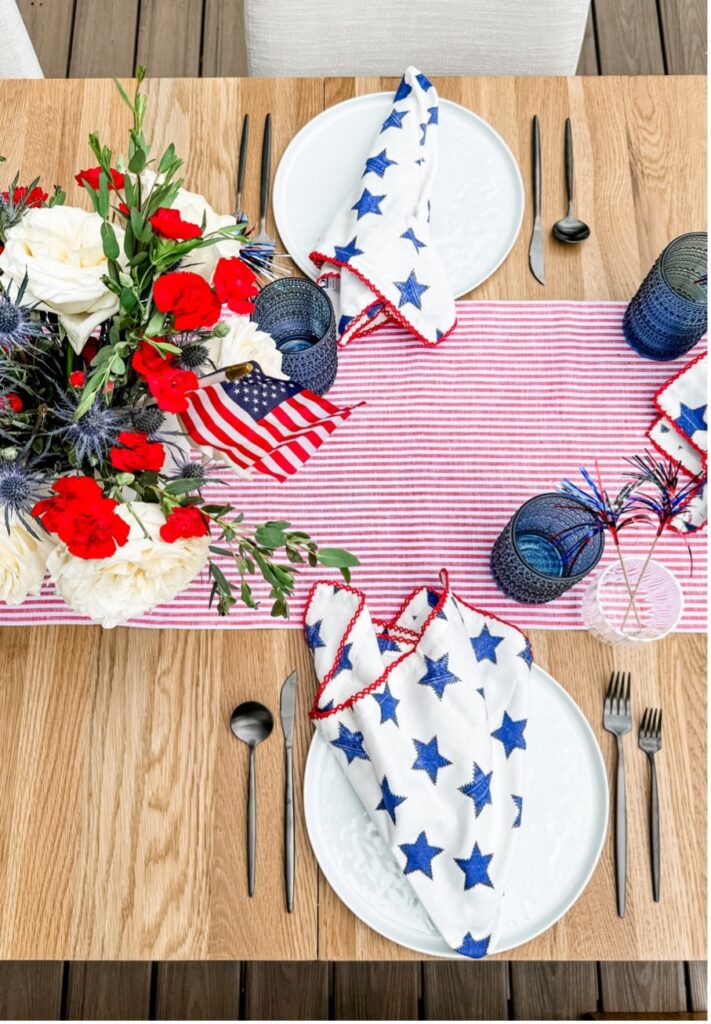 Simple, Stylish Table Setting